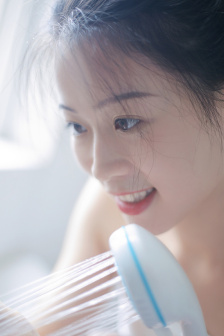 禁止的爱善良的小峓子中字在钱免